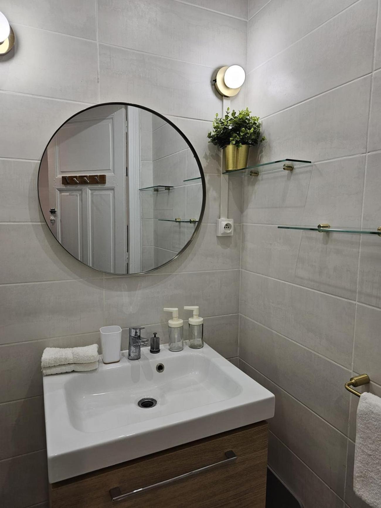 Beautiful 1 Bedroom Flat In Paris 17Th Exterior foto